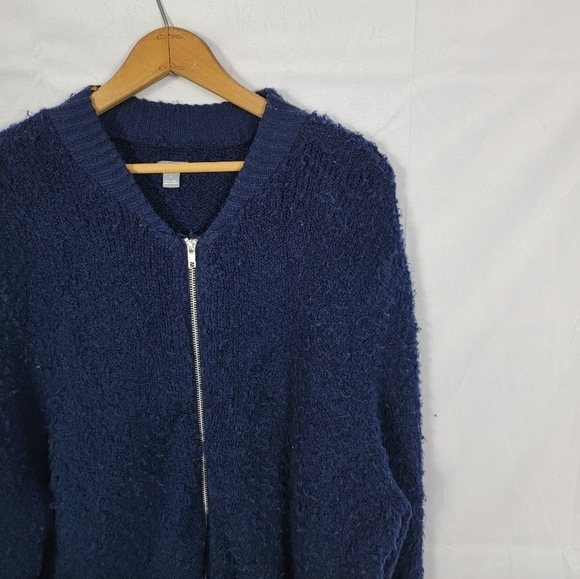Women's NWOT Aerie Large Navy Blue Zip-Up Fuzzy Cardigan - Picture 3 of 4
